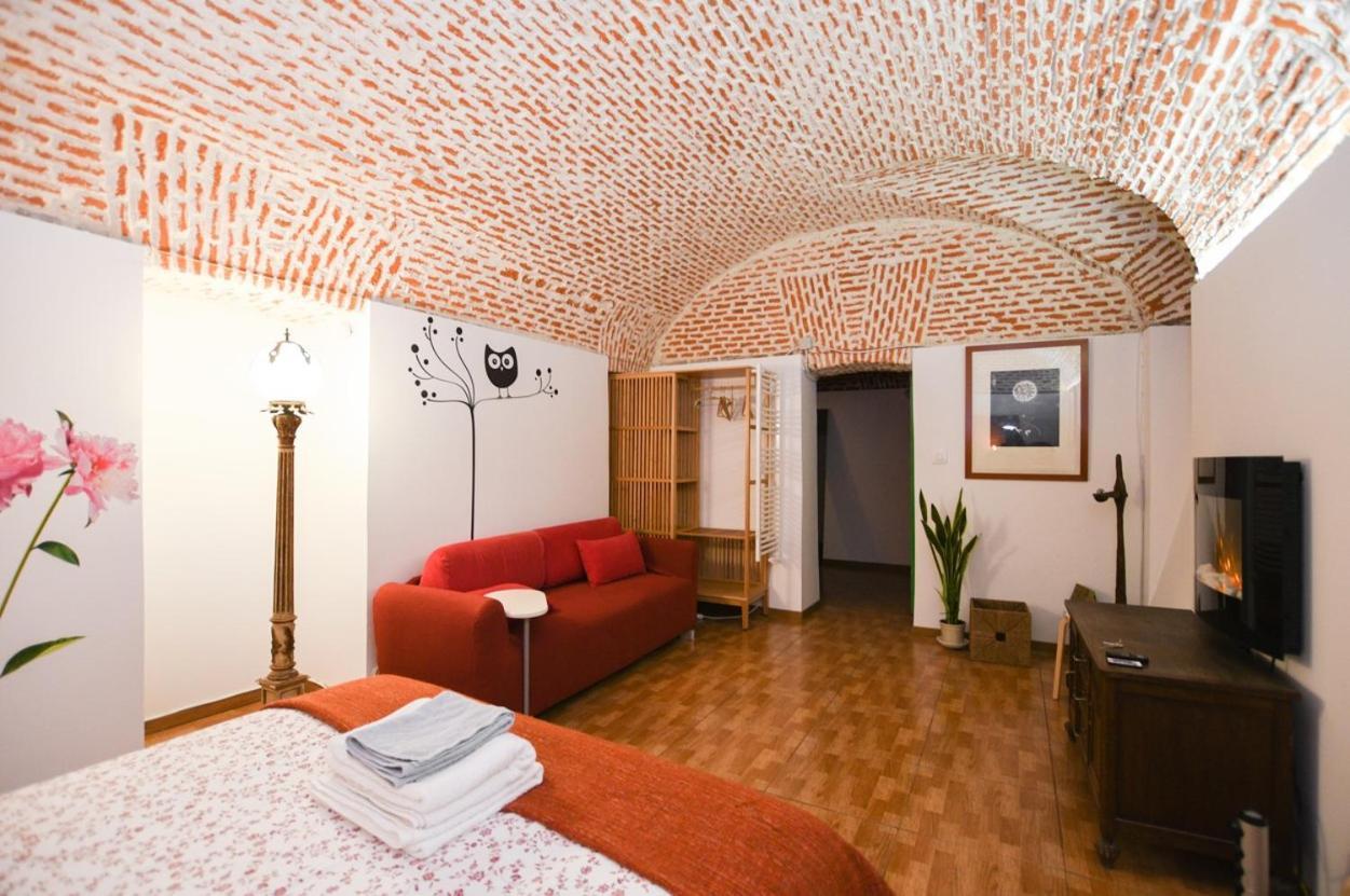 Encomienda Guest House Мадрид Экстерьер фото