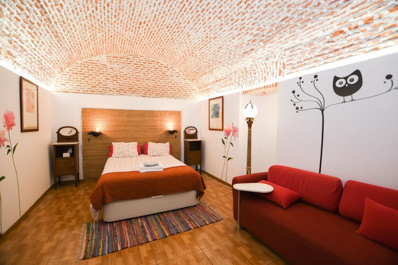 Encomienda Guest House Мадрид Экстерьер фото